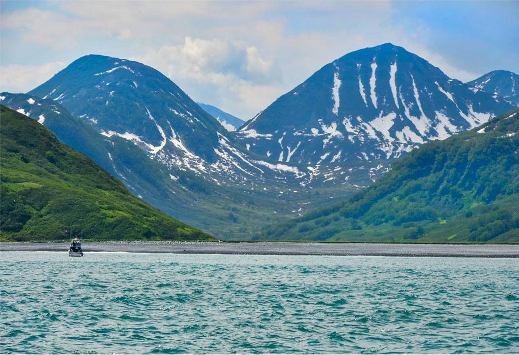 Охотское море