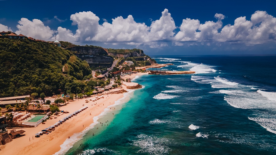 пляж Меласти, Бали