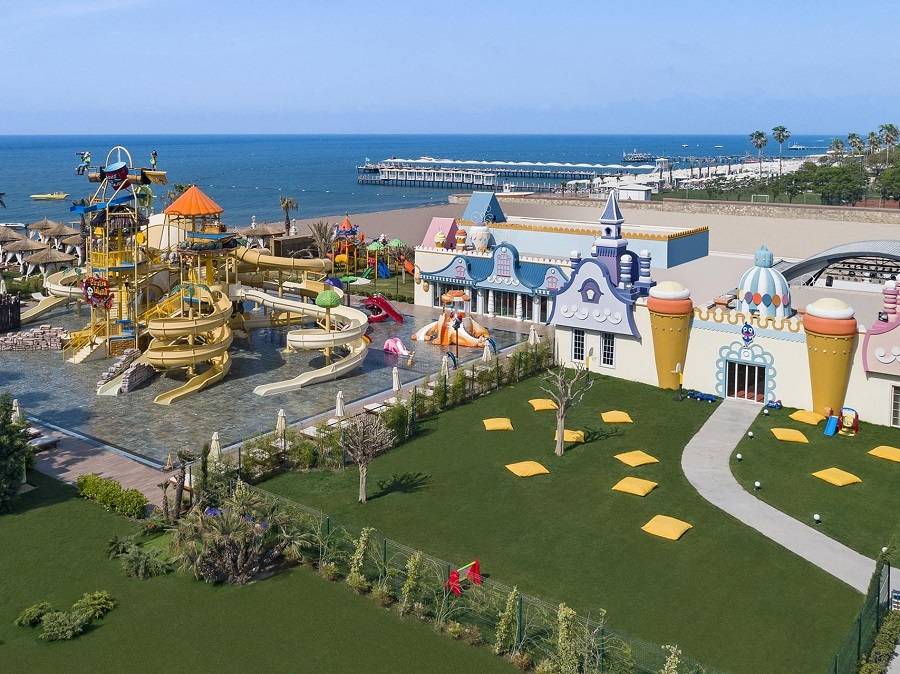 Titanic Mardan Palace