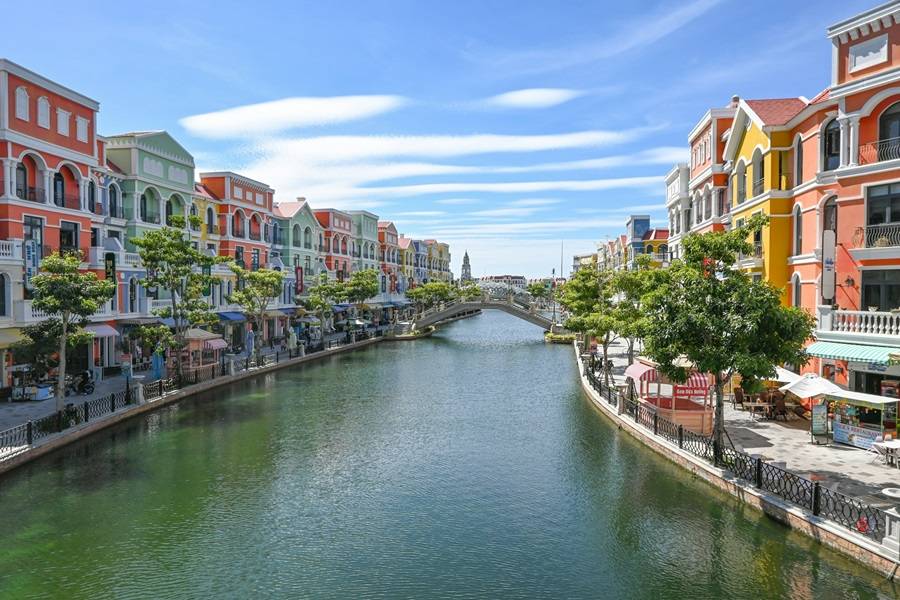 Grand World, Фкукуок