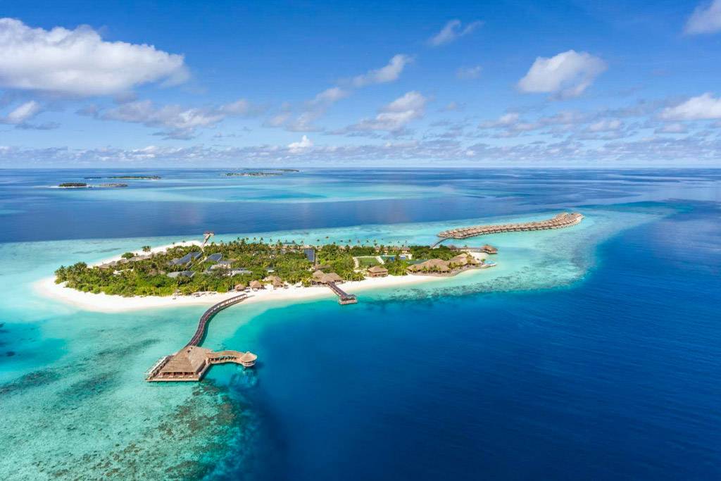 Hurawalhi Island Resort